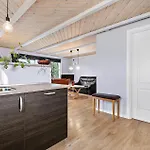 2 Bedroom Beautiful In *