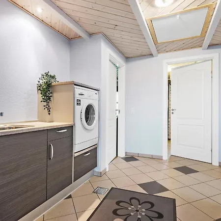 2 Bedroom Beautiful In * Hovborg